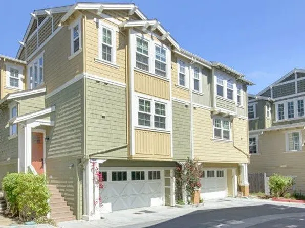 105 Bursar Ln, Santa Cruz, CA 95060