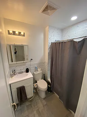 Rented by Sapphire Realty Holdings LLC | media 12