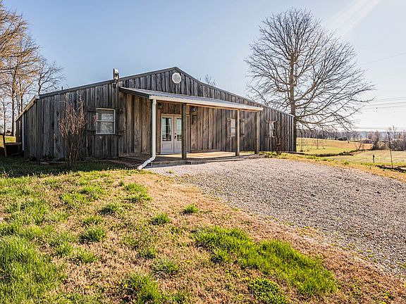 4th image of 1110 Harris Rd