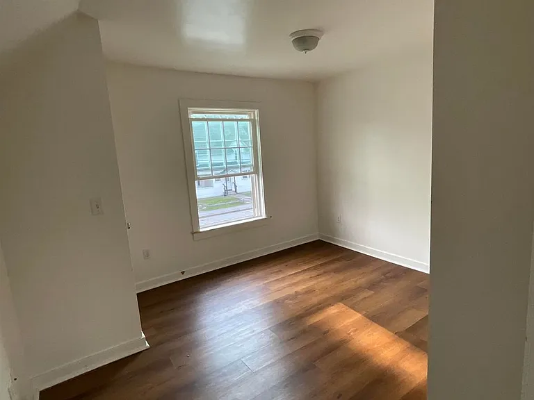 57 Washington St — Photo 11