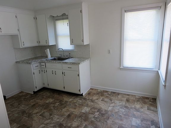2nd image of 12 Lepeirs Dr