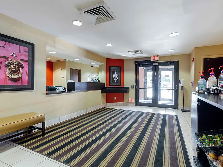Lobby and Guest Check-in