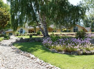 233 Stowring Rd, Petaluma, CA 94952