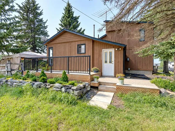 242005 E 209th St W, Foothills No. 31, AB T1S 2Y5