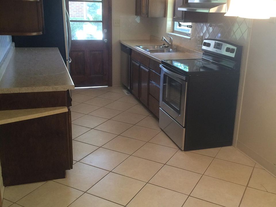 1st image of 842 Norris Dr