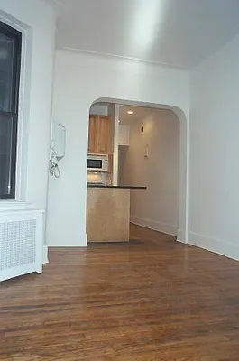 Rented by Tower Brokerage | media 10