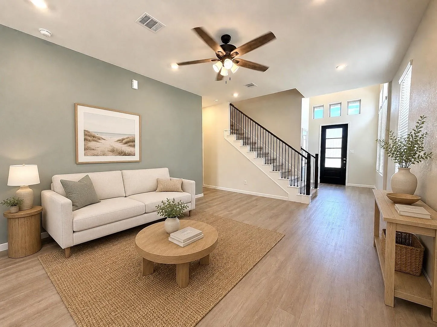 4 bed, 3.5 bath, 2128 sqft, $2,600 — Photo 1