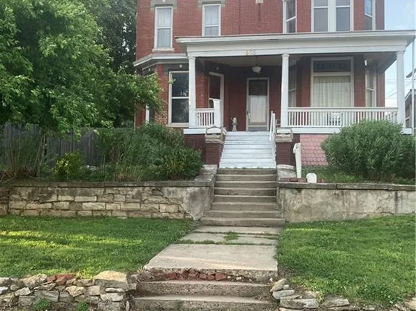 605 Atchison St, Atchison, KS 66002