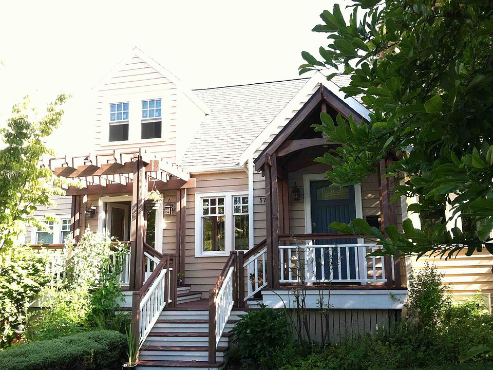 2nd image of 5726 NE 60th St