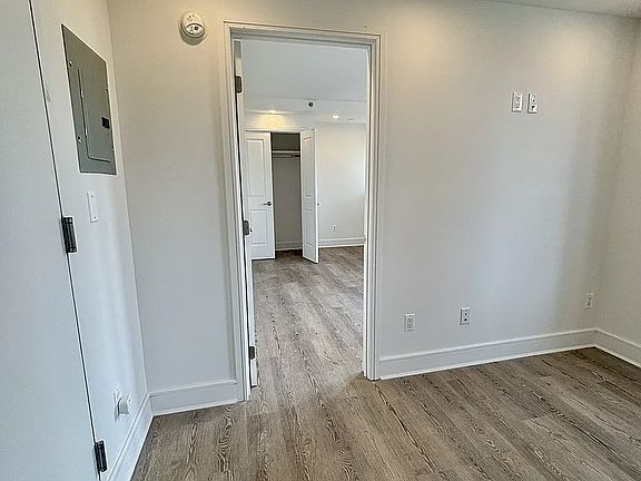 4th image of 45 W 81st St #6E