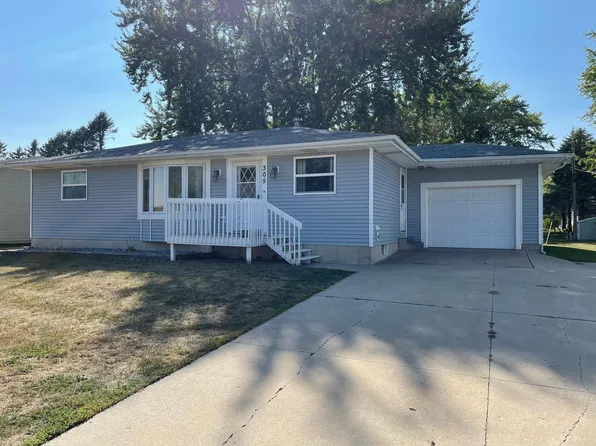 305 5th St NE, Grand Meadow, MN 55936