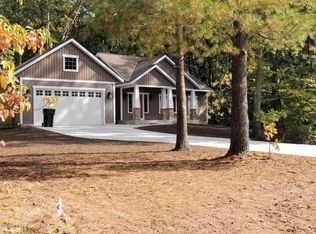 6273 Chippewa Ave, Saugatuck, MI 49453