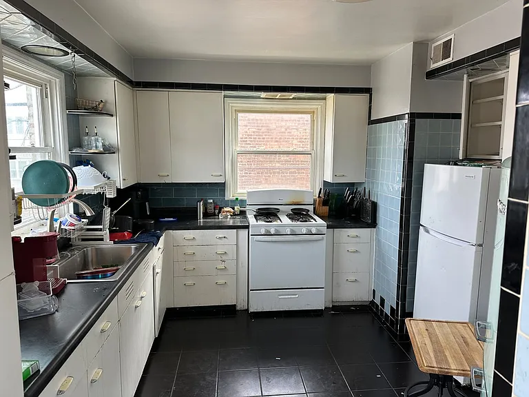 3420 W Waveland Ave #2 — Photo 4