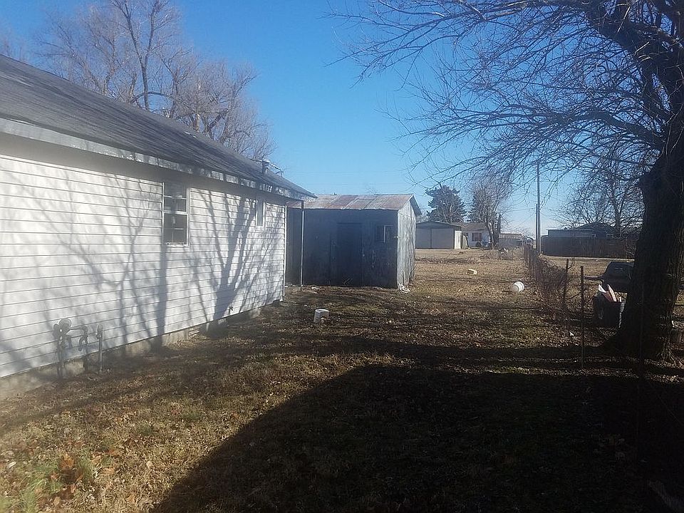 2nd image of 306 S Graham St
