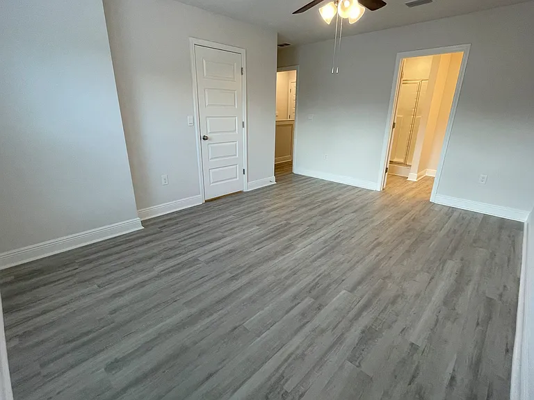 9815 Fowler Ave — Photo 20