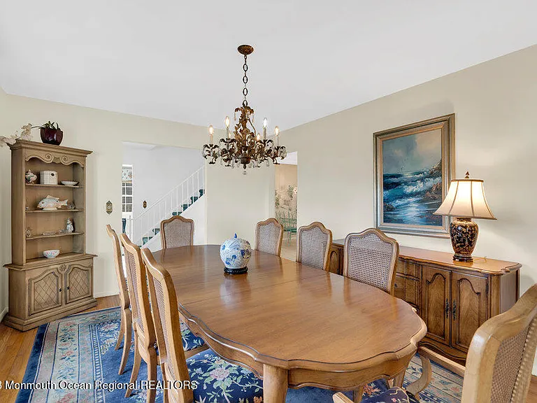 7 Howell Ave — Photo 8