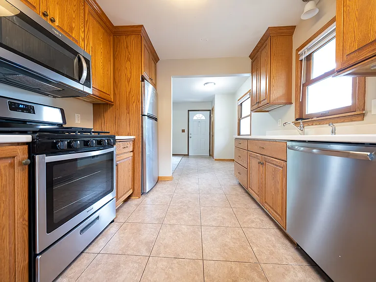 3818 Baillif Pl — Photo 6