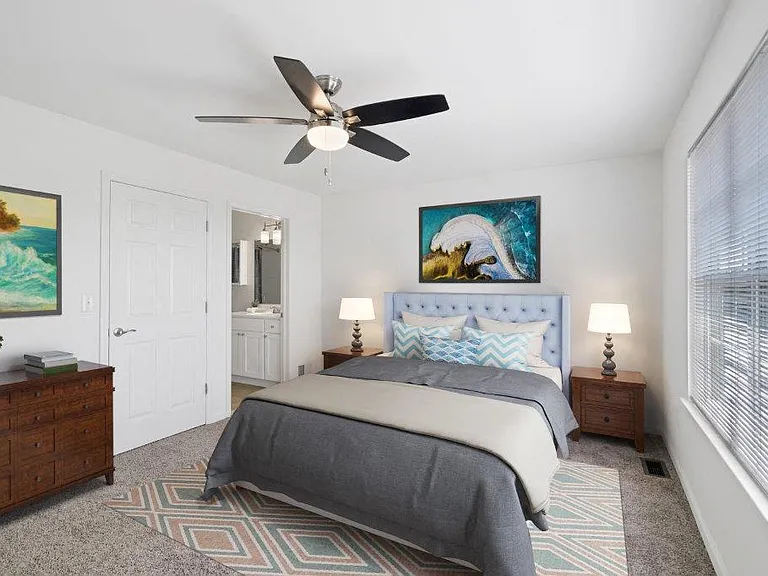 Mews at Annandale Townhomes — Photo 5