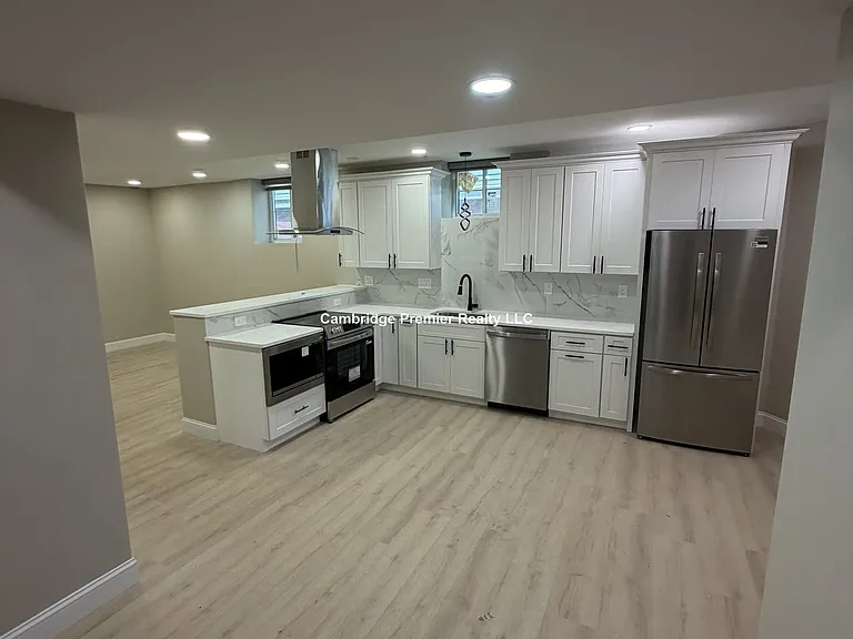 233 Highland Ave #1 — Photo 25