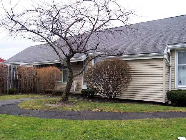 13 Clearfield Dr photo 1