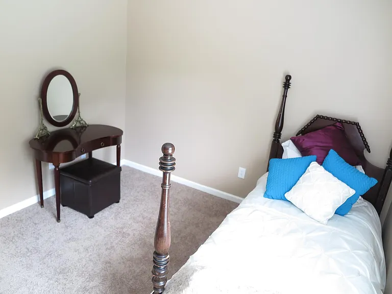 817 Crystal Spring Way — Photo 18