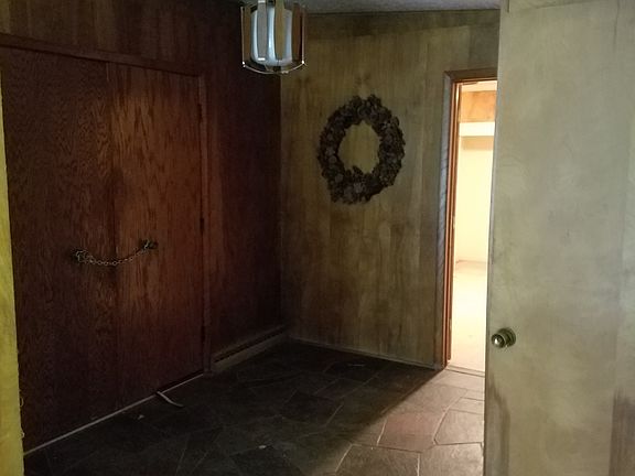 4th image of 224 Parmley Dr