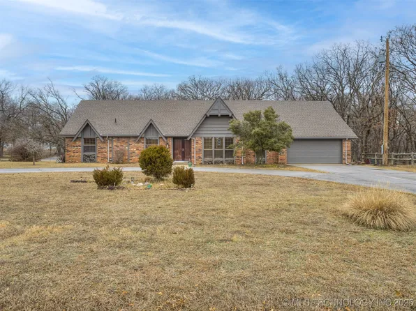 1211 W Elm St, Stroud, OK 74079