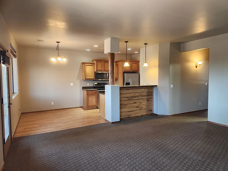 200 E Malibu Dr #B6 — Photo 6