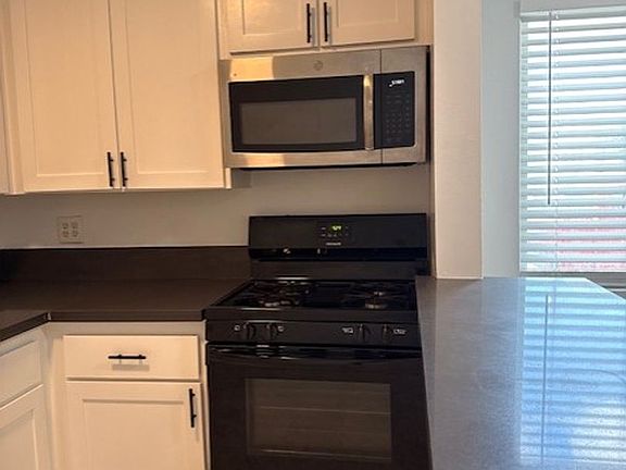 2nd image of 3328 Helms Ave APT 1