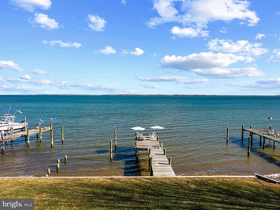 2nd image of 806 Monroe Manor Rd