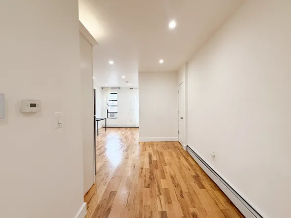 1822 Fulton Street image 5 of 12