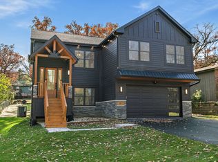 8611 Dorr Rd, Wonder Lake, IL 60097