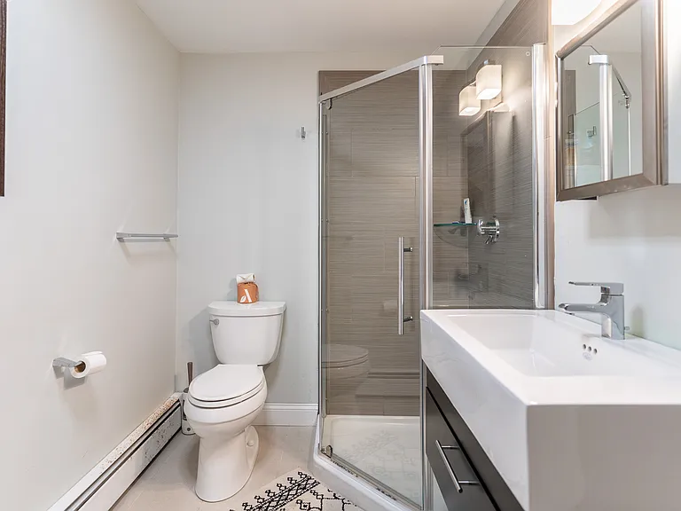 453 E 8th St #453 — Photo 14