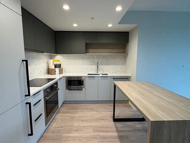 567 Emerson St #30 — Photo 6
