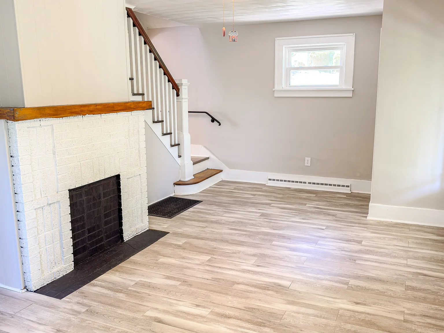 3 bed, 1209 sqft, $1,150 — Photo 3
