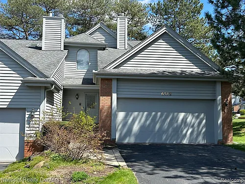 6572 Ridgeview Dr Photo 1