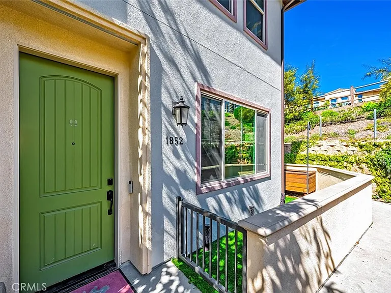 1852 Red Willow Way — Photo 44
