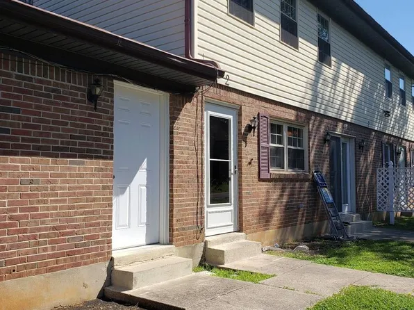 257 University Dr APT 2, Radcliff, KY 40160