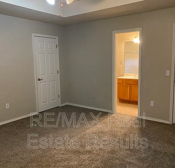 5 Dolphin Ln — Photo 8