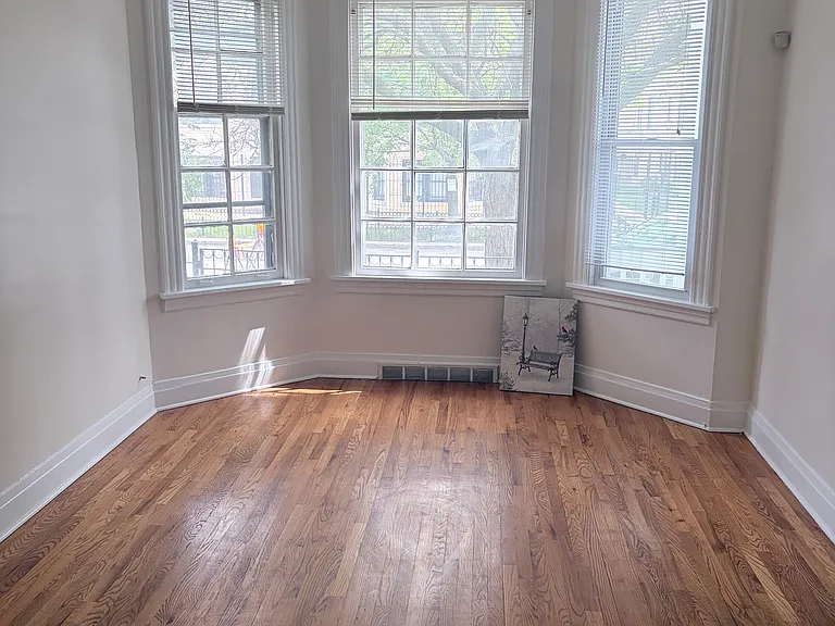 3634 W Dickens Ave #1 — Photo 2