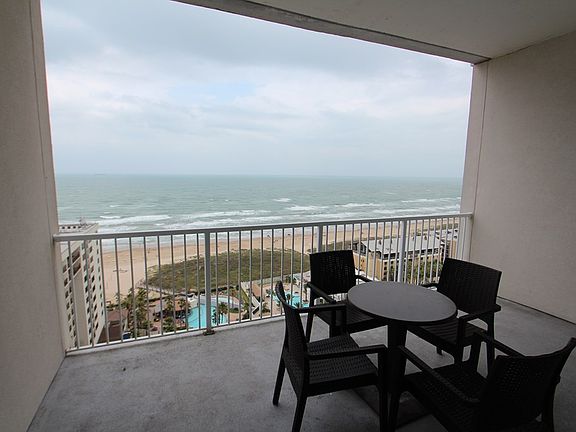 3rd image of 310A Padre Blvd