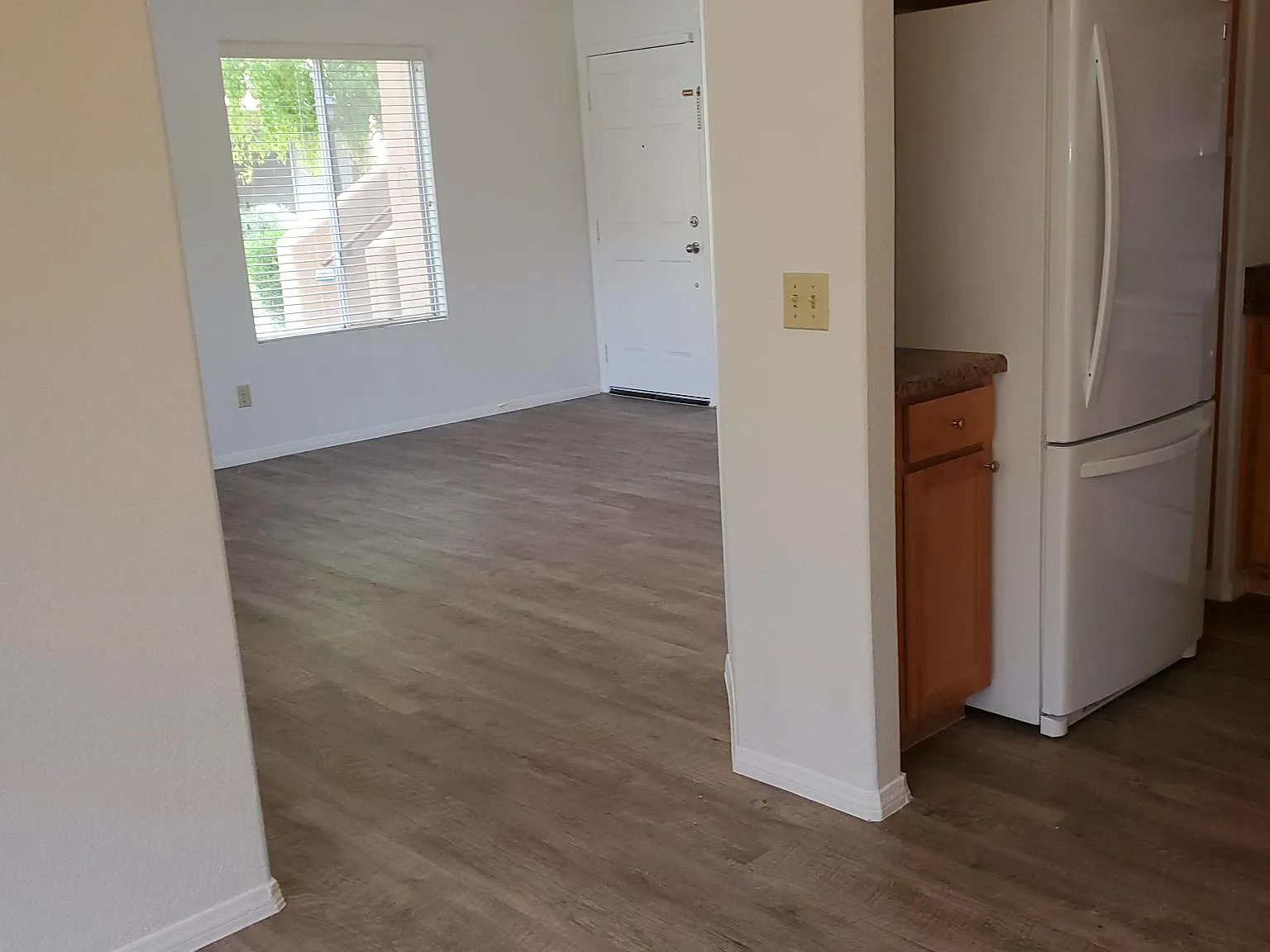 2 bed, 860 sqft, $1,695 — Photo 4