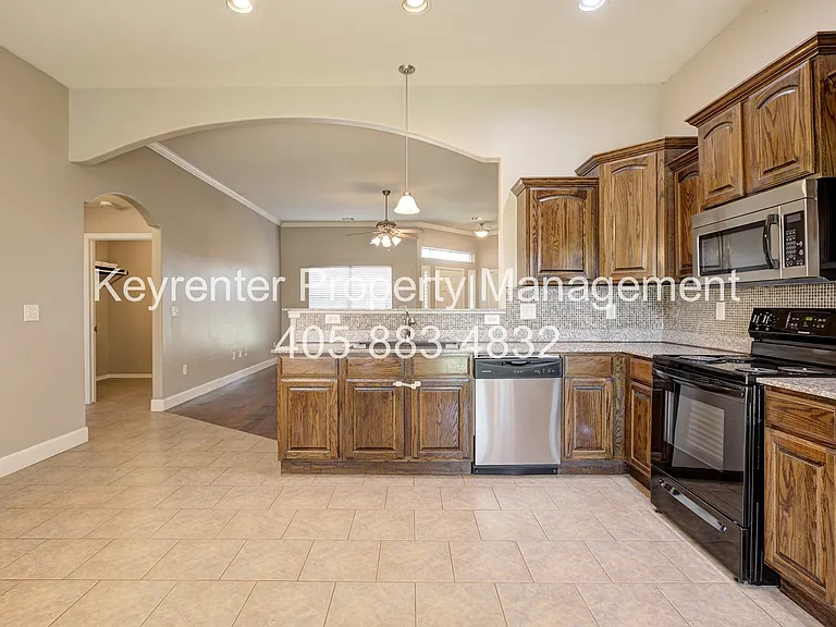 13216 SW 2nd St — Photo 21