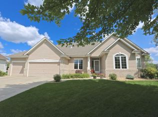 8122 Enclave Rd, Woodbury, MN 55125