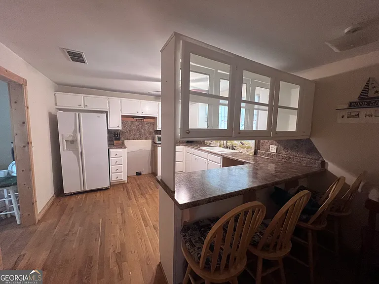 844 Shorewood Cir — Photo 7