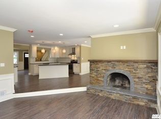 7 Todd Ct, Huntington Station, NY 11746