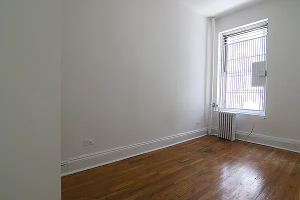 Rented by Compass | media 7