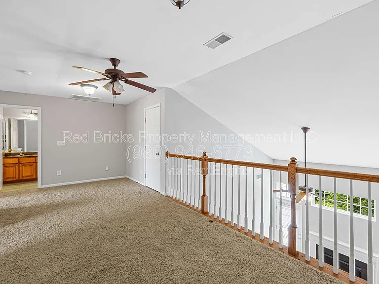 9425 Shumacher Ave NW — Photo 22