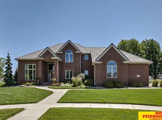 1040 Summerwood Cir, Fremont, NE 68025