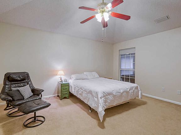 4th image of 8354 Lakemont Dr
